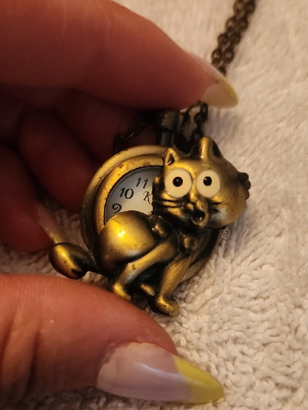 Vintage Style Cat Pendant Pocket Watch Necklace - Bronze
